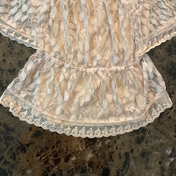 Cynthia Rowley Lace Top. Size M. - Picture 6 of 13